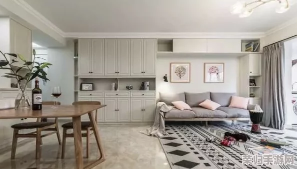 几个装修工人把我压在茶几,意外事故引发的安全隐患与家庭装修风险分析 几个装修工人把我压在茶几,意外事故引发的安全隐患与家庭装修风险分析