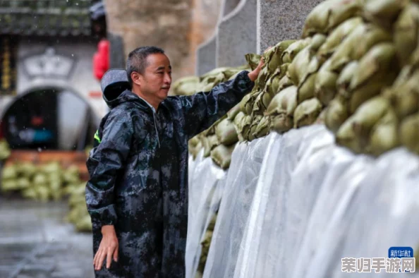 户外野战农村放牛老头:勇敢无畏的乡村守护者,默默坚守的生活使者 户外野战农村放牛老头:勇敢无畏的乡村守护者,默默坚守的生活使者