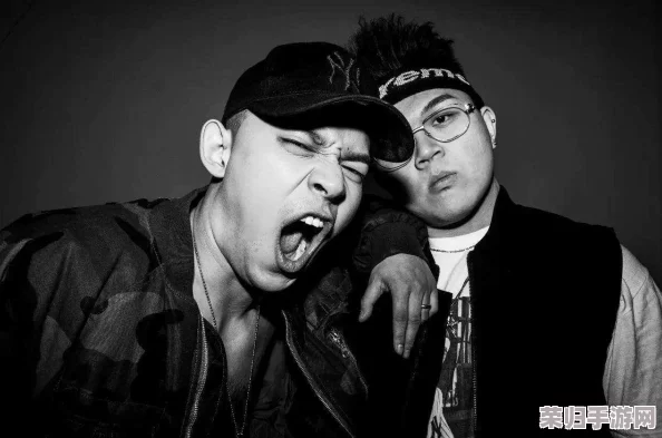 十八岁新疆女rapper:用音乐讲述青春与梦想的故事,打破界限引领潮流 十八岁新疆女rapper:用音乐讲述青春与梦想的故事,打破界限引领潮流