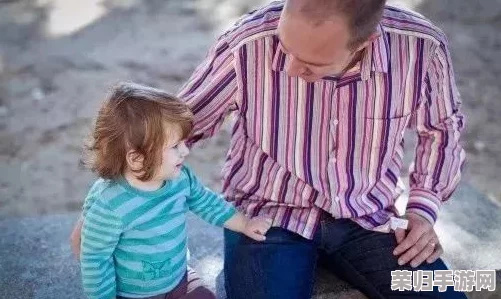 一小孩和邻居姐姐拔钢筋，展现了童真与勇气的完美结合，让人感受到无尽的温暖与乐趣