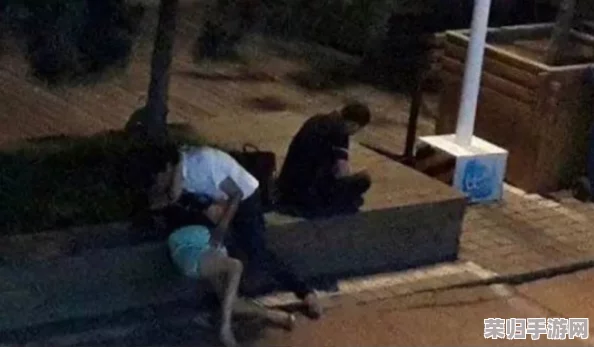 东北老女人被躁的噢噢叫,展现了生活中的真实与激情,引发人们对情感表达的深思 东北老女人被躁的噢噢叫,展现了生活中的真实与激情,引发人们对情感表达的深思