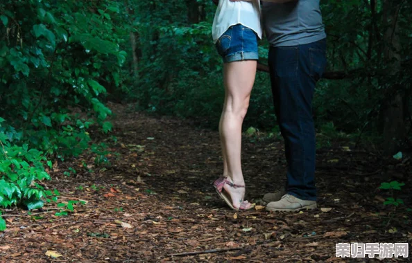 东北老女人被躁的噢噢叫,展现了生活中的真实与激情,引发人们对情感表达的深思 东北老女人被躁的噢噢叫,展现了生活中的真实与激情,引发人们对情感表达的深思