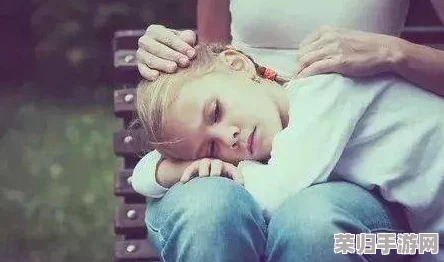 两人生孩子全程不盖被，竟然引发网友热议，背后真相让人意想不到！