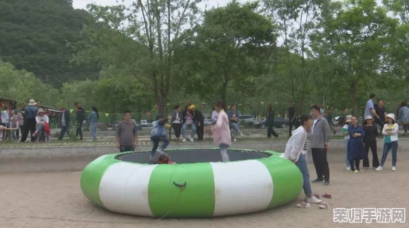 免费观看片在线观看人数查询:最新影视热潮与观众喜好分析,了解你的观看趋势! 免费观看片在线观看人数查询:最新影视热潮与观众喜好分析,了解你的观看趋势!