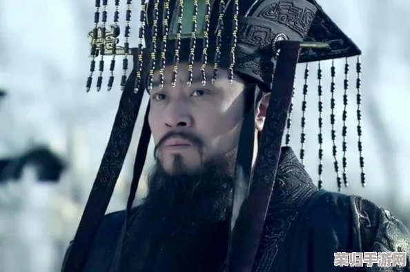 《瞒着丈夫说在公司加班》：一场关于信任与谎言的情感博弈，揭示婚姻中的隐秘角落