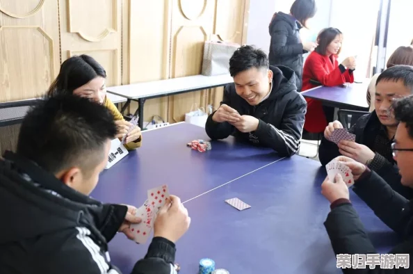 拔萝卜打扑克，网友热议：这一奇妙组合居然引发了如此多的趣味讨论，真是令人捧腹！