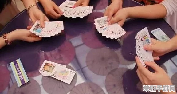 拔萝卜打扑克，网友热议：这一奇妙组合居然引发了如此多的趣味讨论，真是令人捧腹！