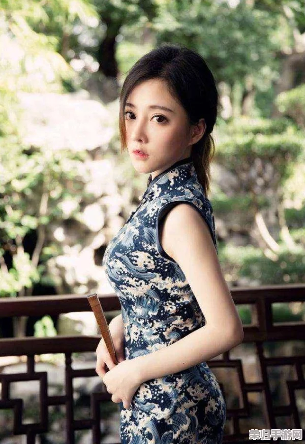 法国贵妇性猛交BBwBEEG：网友热议其大胆表现与情感深度，称其为当代女性的真实写照，令人深思。