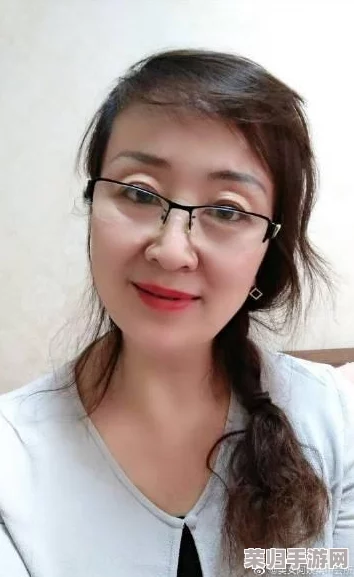 沈阳45岁阿姨最后巅峰：网友惊叹称其魅力无限，果然是岁月的女神！