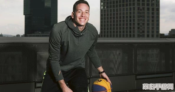 国产男男Gay 体育生:网友热议“运动员的魅力与勇敢”引发讨论,情感与青春的交织让人动容 国产男男Gay 体育生:网友热议“运动员的魅力与勇敢”引发讨论,情感与青春的交织让人动容