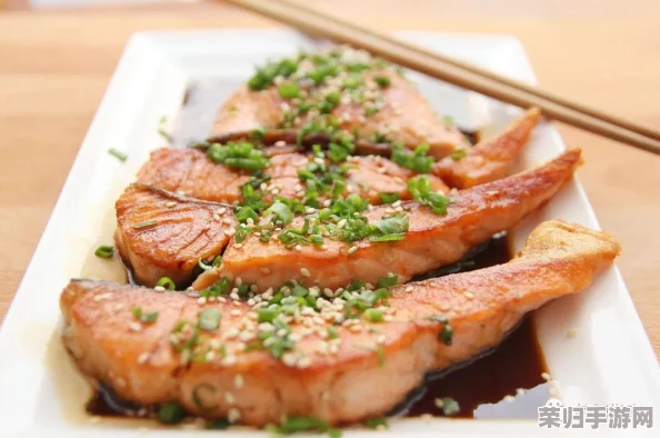 波西亚时光美食探索：独家揭秘秘制鲑鱼炒饭绝妙配方，让你的味蕾穿越至梦幻工坊之旅