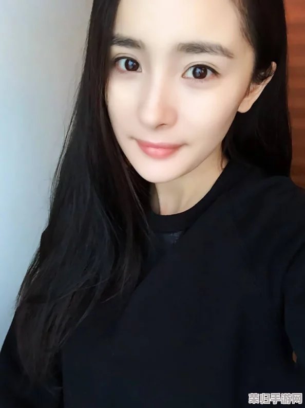 黑料不翻车：当红明星背后的秘密与真相，揭开娱乐圈的神秘面纱