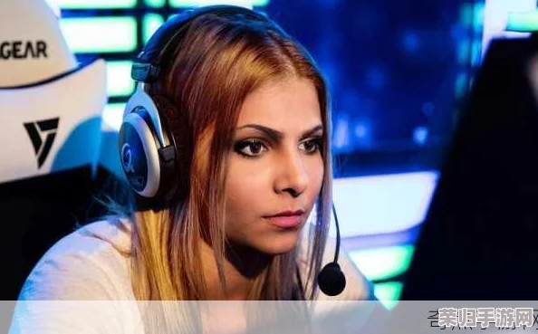 暴躁少女如何成为CSGO高手：从新手到职业选手的逆袭之路与心态调整技巧