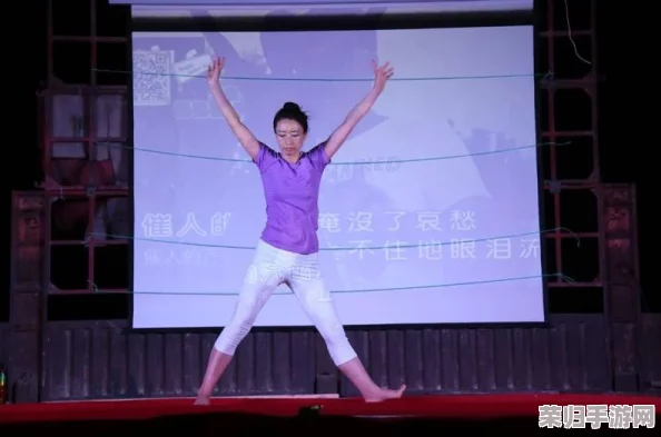 纳西妲腿法娴熟脚法澎湃新闻：如何在竞技场上展现超凡技艺与无畏精神