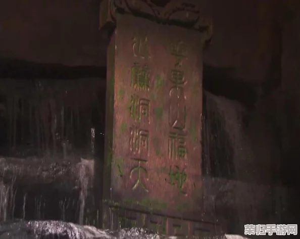 三界斗法巅峰策略：精选盘古套装，哪一款能助你问鼎九天之巅？