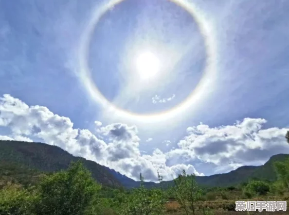 麻花天空唯美视频：感受梦幻色彩与自然奇观的完美交融，带你领略不一样的视觉盛宴