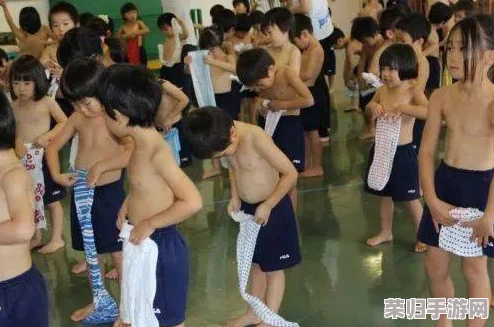 雷电将军裸体被操！网友热议视频流出，引发轩然大波