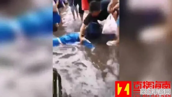 雷电将军裸体被操！网友热议视频流出，引发轩然大波