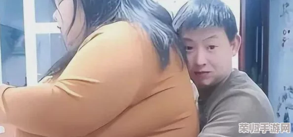 黑瞎子给小花下药，情节紧凑引人入胜，令人对后续发展充满期待与好奇