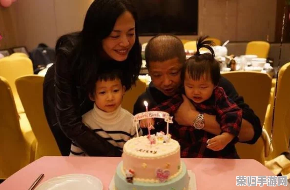 巴掌狠揍红肿臂瓣，揭示运动损伤背后的真相与恢复技巧，让你远离疼痛困扰