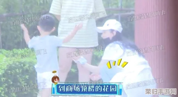 男生女生一起贴贴贴错错错，甜蜜互动引发热议，校园恋爱新风潮来袭！