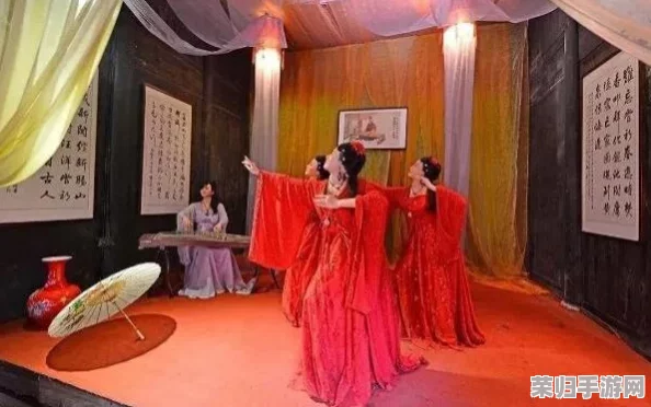 怡红院性爱：一场古典与欲望交织的情感盛宴，令人沉醉不已