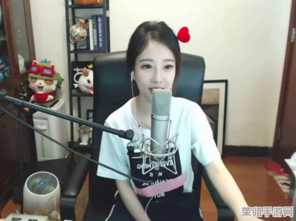 炕头淑芬翘起大白屁股视频，热辣舞蹈引发网友热议，瞬间刷爆社交媒体！
