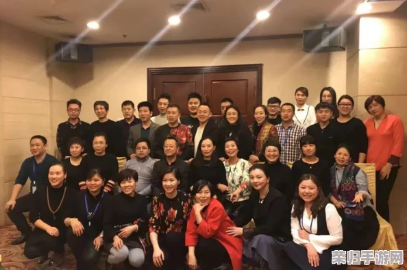 老婆玩刺激战场跟别人聊天，竟然引发了我对游戏社交的深思与反思！