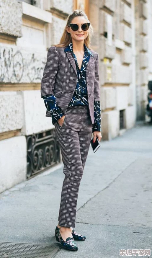 希露薇:时尚潮流、美妆护肤、明星街拍,一网打尽 希露薇:时尚潮流、美妆护肤、明星街拍,一网打尽