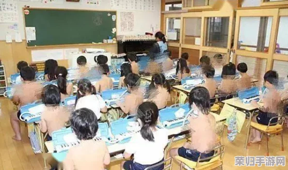 上课突然把跳D开最大，令人震惊的课堂体验让人忍俊不禁，真是意外之举！