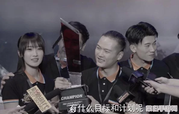 暴躁少女csgo图片妈妈：游戏中的青春热血与成长故事，带你领略不一样的电竞世界