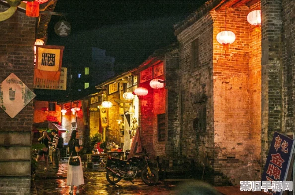 寒冷冬夜城中村100元，一场温暖与孤独的邂逅，谁在街角等待救赎