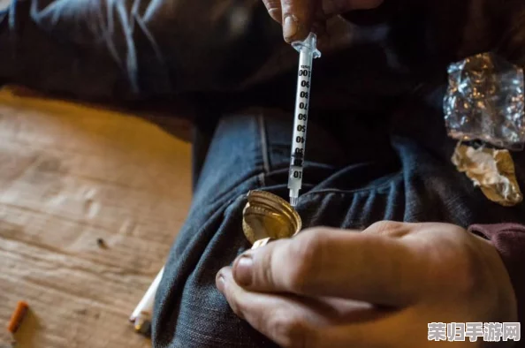 桥下将自己贡献给老乞丐：善良之举温暖人心，传递爱与希望
