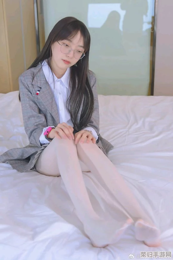 小仙女白丝扒开腿,展现出无与伦比的优雅与魅力,让人心动不已 小仙女白丝扒开腿,展现出无与伦比的优雅与魅力,让人心动不已