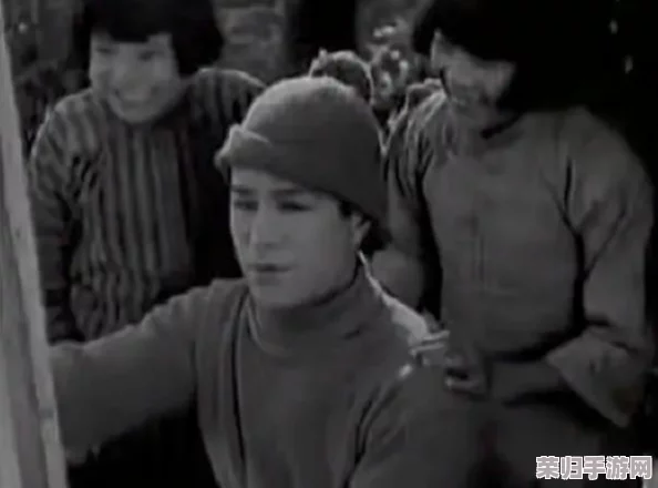 裸图：艺术与伦理的交锋，展现人性之美与社会争议的深刻思考