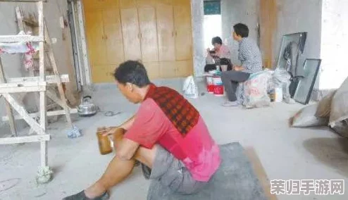 九个装修工人把我放桌子上，竟然引发了邻里间的热议与讨论，真是让人意想不到的事件！
