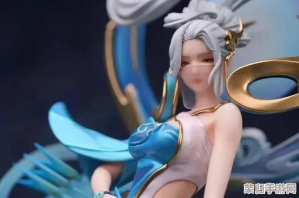 伽罗太华躺床流白色：绝美画面令人陶醉，唯美至极的视觉盛宴