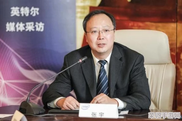 吕红一进家门就听见刘波在热议最新科技趋势与未来发展方向的讨论声