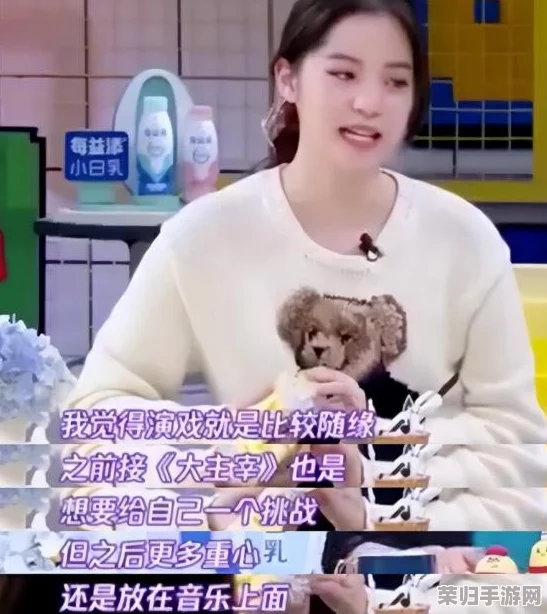 穿旗袍教茶艺的娜娜登场，带你领略传统文化与现代时尚的完美融合