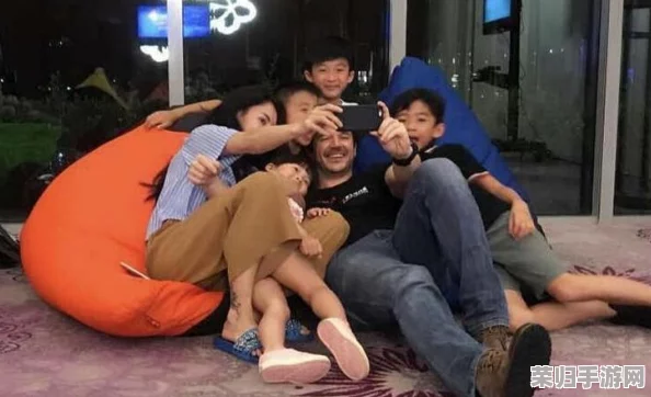 吃瓜黑网爆料最新：明星绯闻引发网友热议，真相背后竟藏着这些秘密！