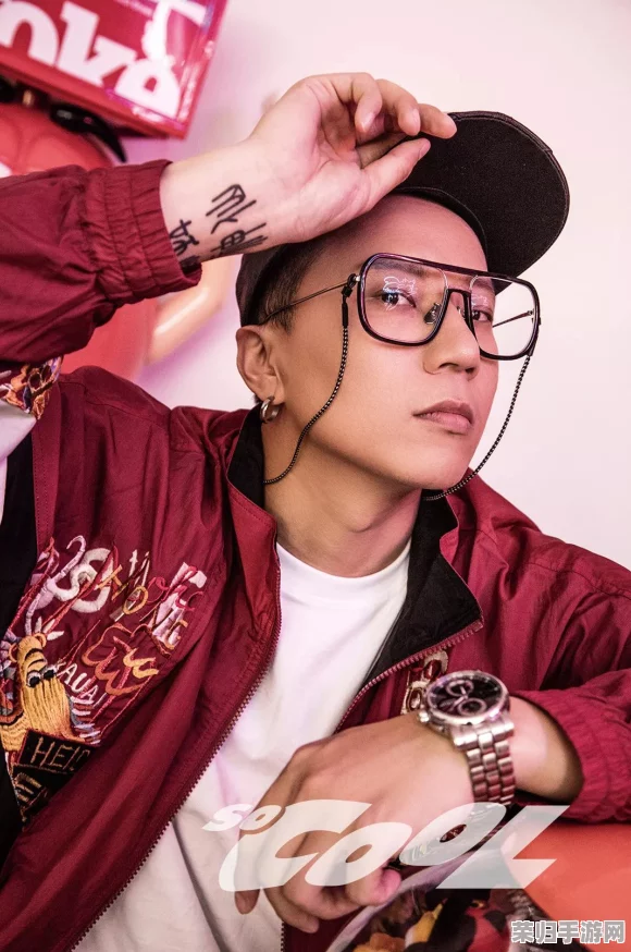 仙踪林19岁rapper英文歌：热血青春与梦想交织的音乐之旅，感受节奏与旋律的完美结合