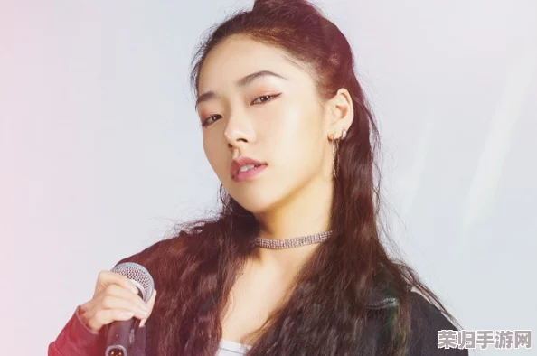 十八岁新疆女RAPPER：才华横溢，展现了独特的民族风情与青春活力