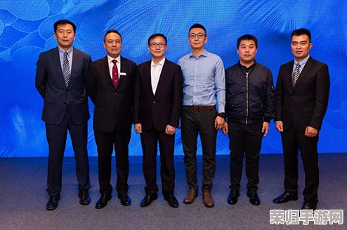 吴亮和陆华的后续发展历史：从初识到合作共赢，见证了时代变迁与个人成长的精彩旅程