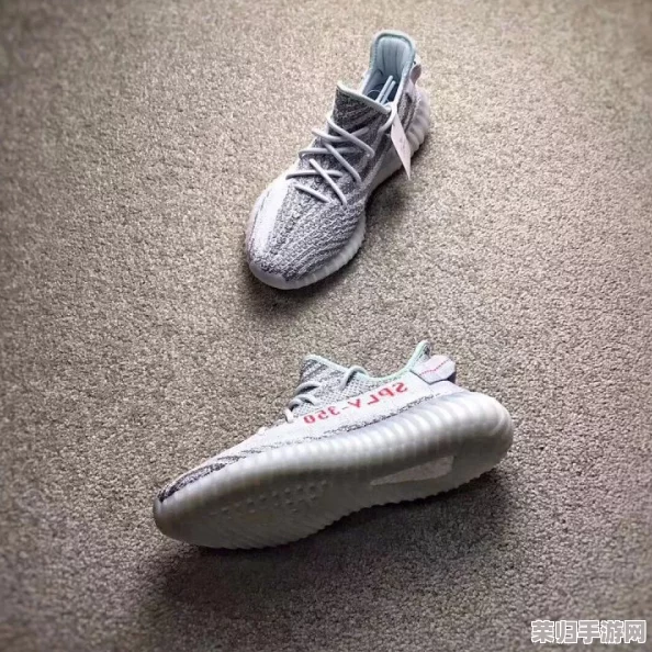 yeezy蜜桃满天星：时尚潮流新宠，舒适耐穿的梦幻之选