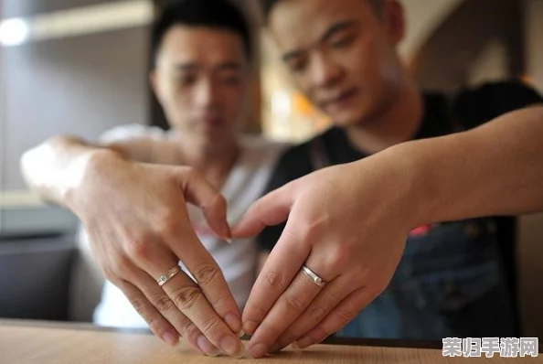 “Chinese勾搭农民工GAY：网友热议背后隐藏的社会现象与情感纠葛引发广泛关注”