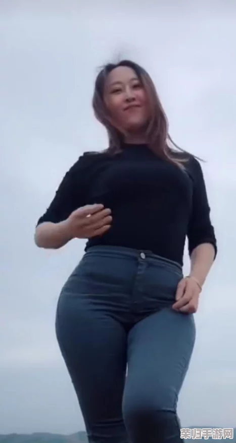 Chⅰnese7O丰满BBW:探讨中国文化中对丰满女性的独特审美与社会认知的深刻见解 Chⅰnese7O丰满BBW:探讨中国文化中对丰满女性的独特审美与社会认知的深刻见解