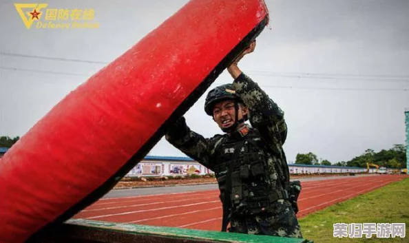 中国XXXXXL1819免费 - 巅峰对决一触即发，谁将称霸这片战场？