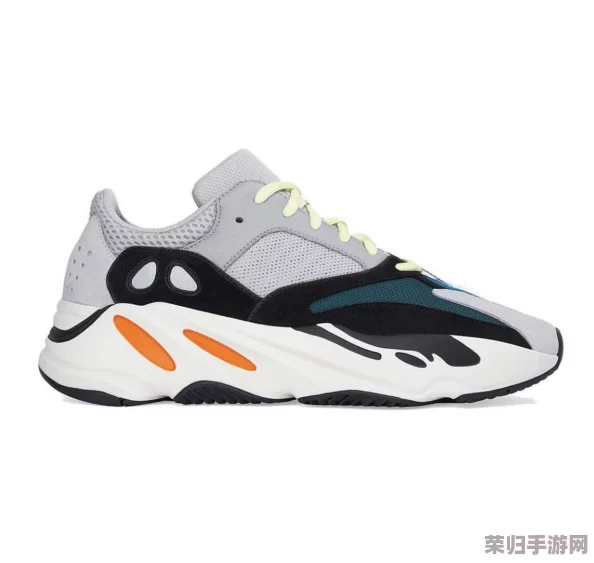 三叶草gw3443：时尚潮流与运动风的完美结合，尽显个性魅力与活力气息