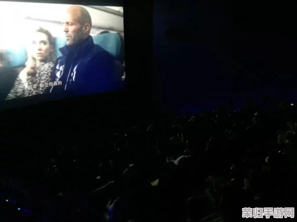 eA片黄色：畅享最新热门影片，感受激情与刺激的完美结合