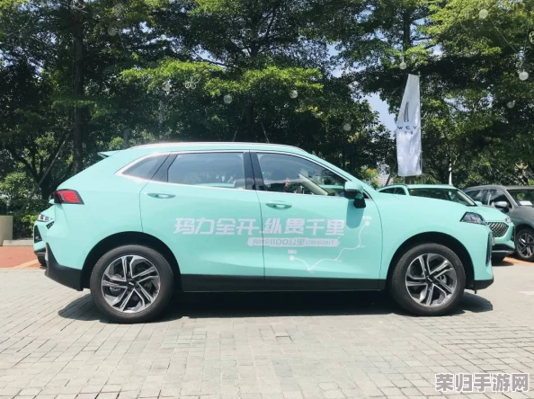 “17c14路cv”用户评价：这款车型的性价比极高，操控性能优秀，乘坐体验非常舒适，值得推荐！